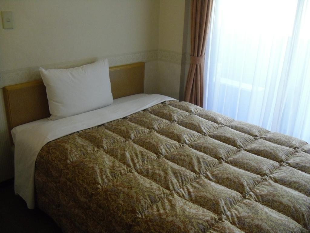 Toyoko Inn Hokkaido Sapporo-Eki Nishi-Guchi Hokudai Mae Luaran gambar