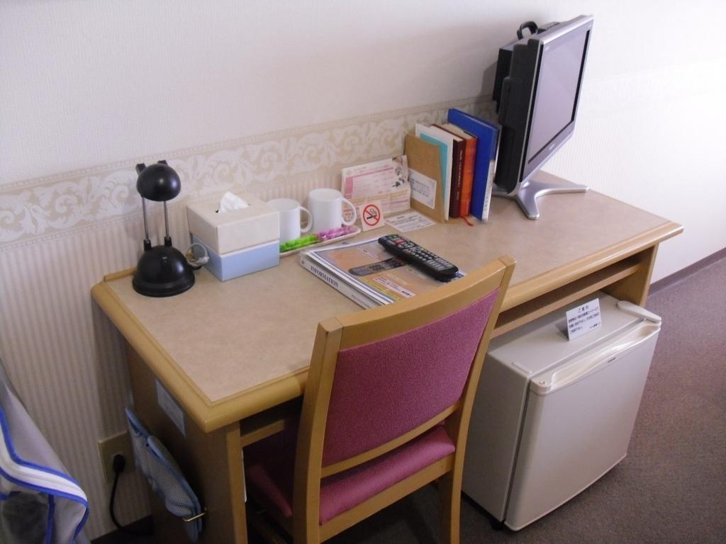 Toyoko Inn Hokkaido Sapporo-Eki Nishi-Guchi Hokudai Mae Luaran gambar